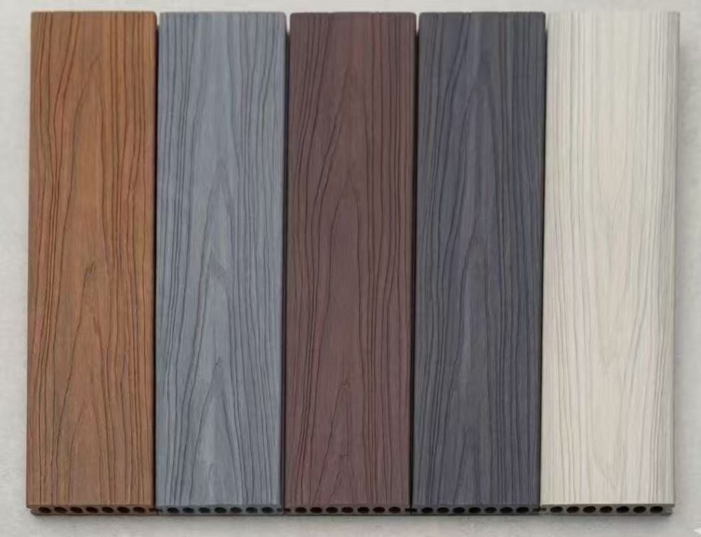 06.1 WPC Decking
