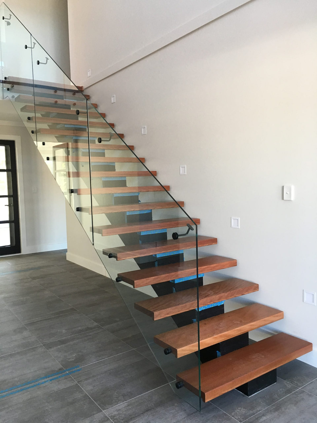 04.2 Glass Balustrades