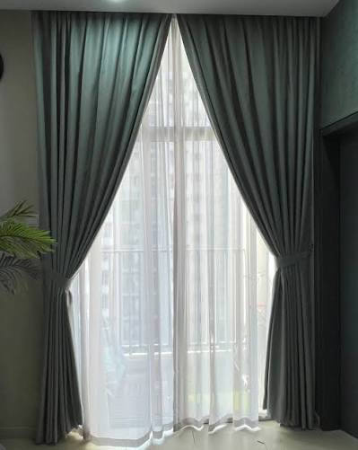08. Curtains