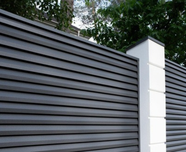 Signature Aluminium Louvre Privacy Fence