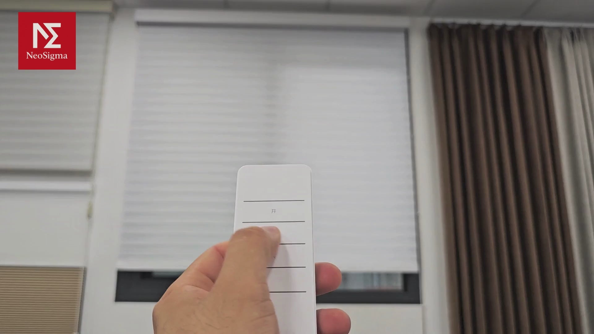 Load video: NeoSigma Honeycomb Blinds | Available in Automated Electrical or Classic Manual Styles